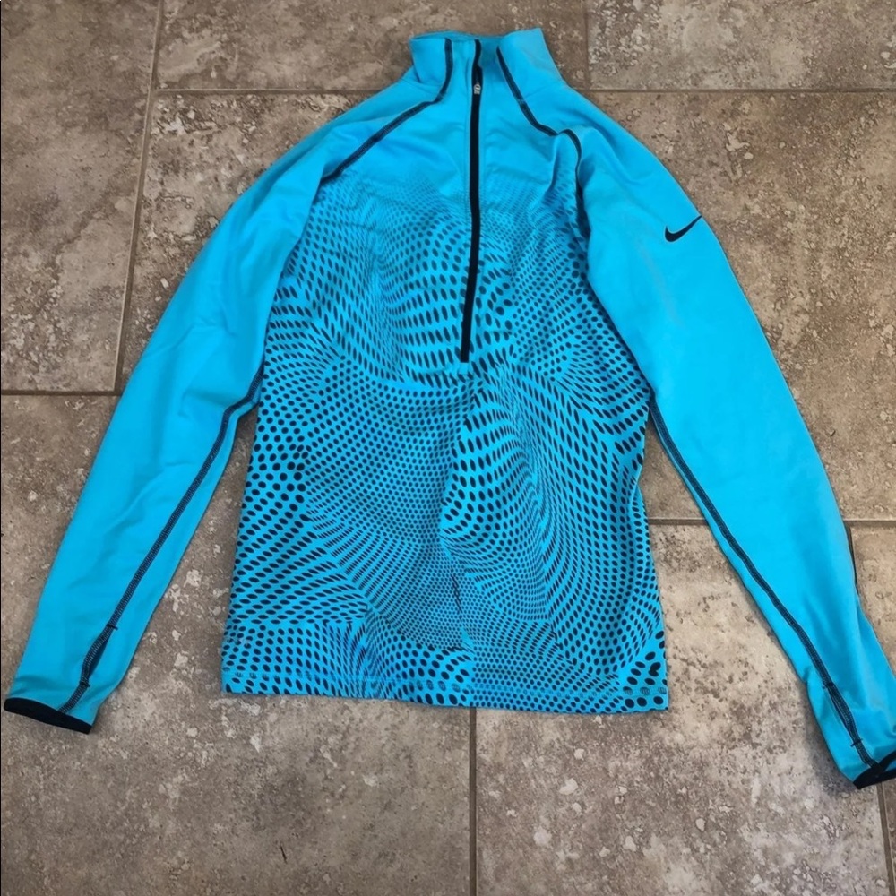 Nike women’s half zip- medium